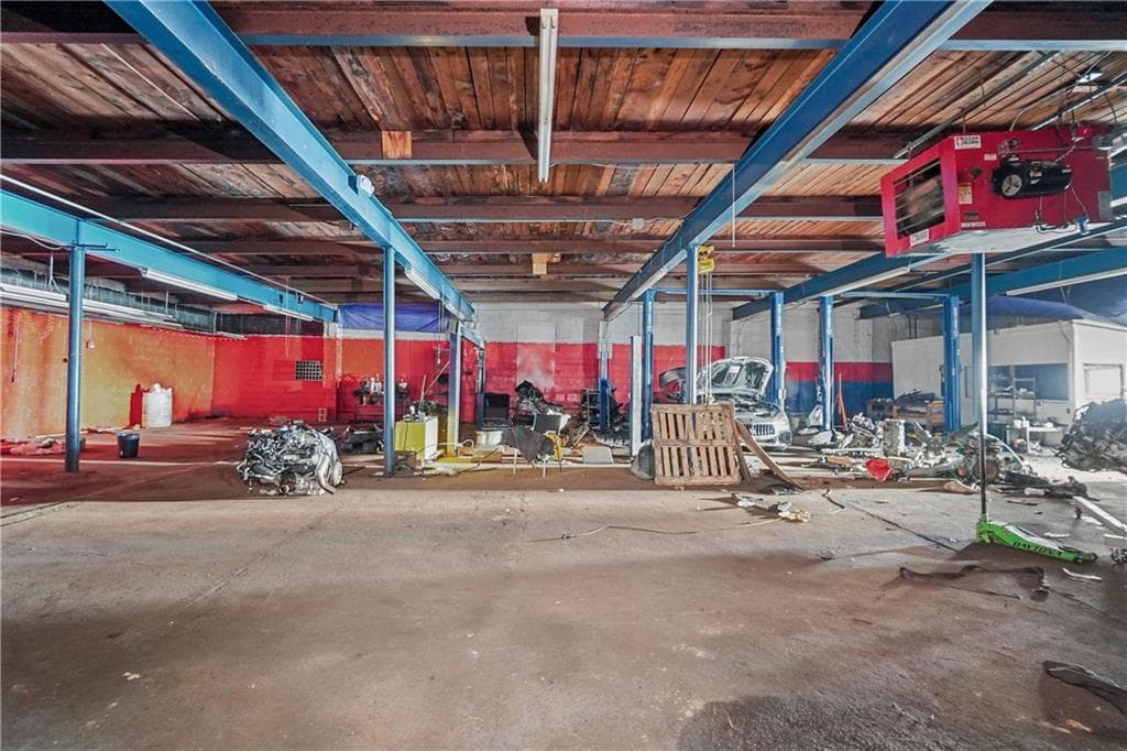 72 Parker photo 5