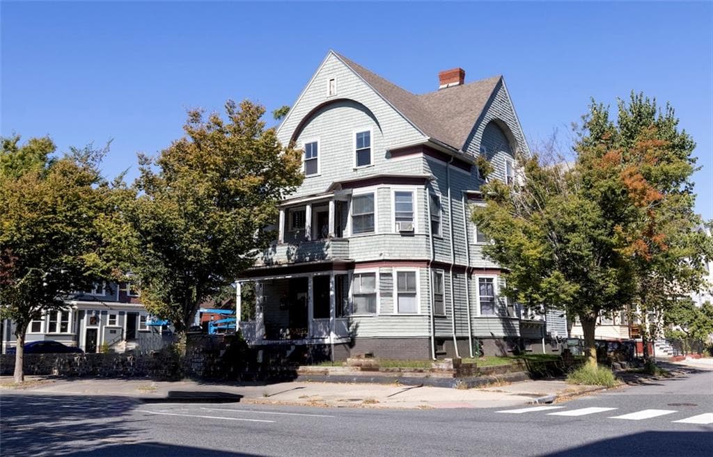 271 Broadway photo 2