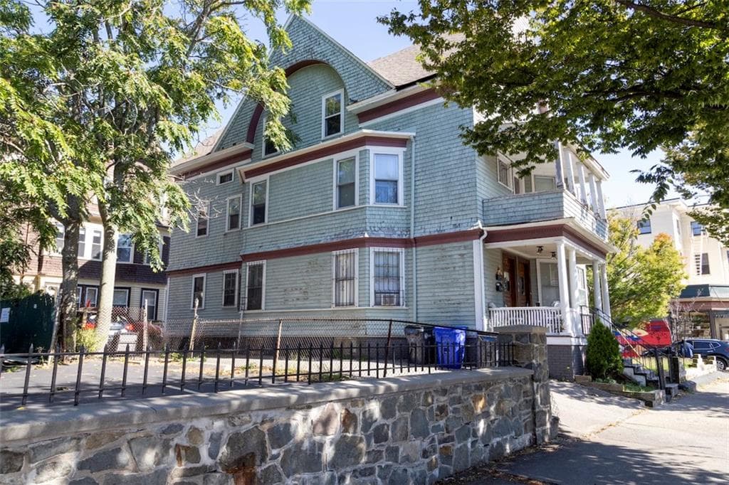 271 Broadway photo 5