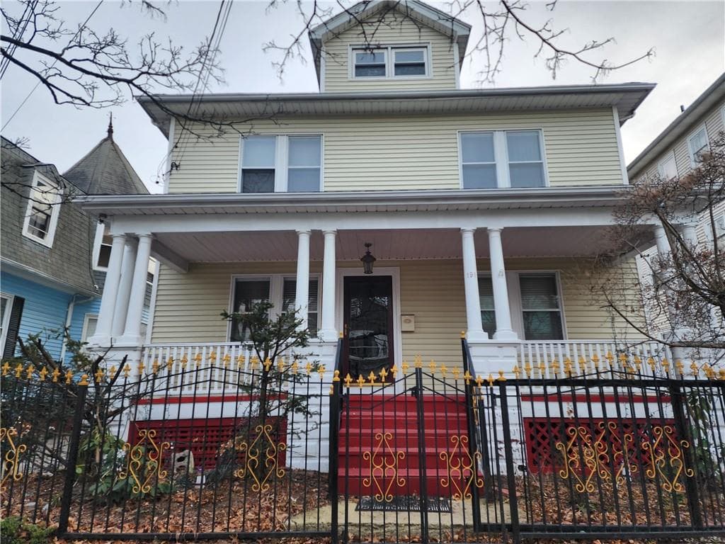 191 Linwood