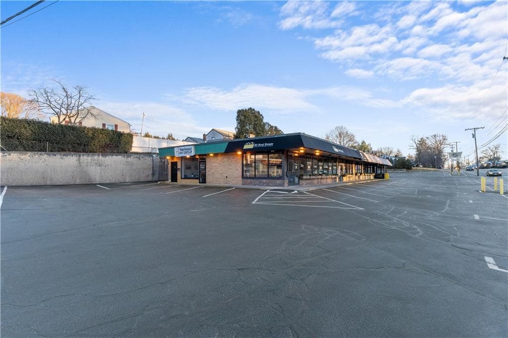 922 Oaklawn photo 3