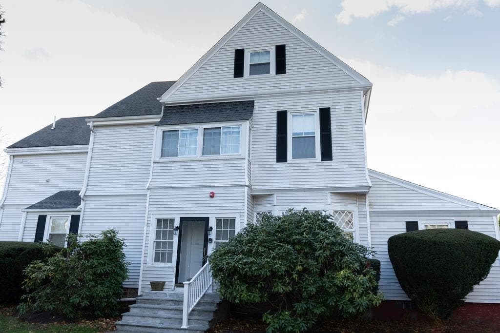 114 Girard #6