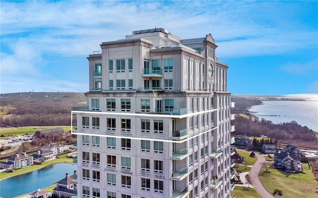 1 Tower #1905