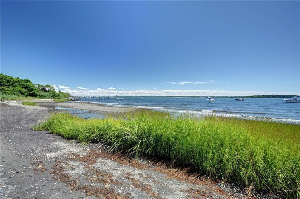 521 East Shore photo 3