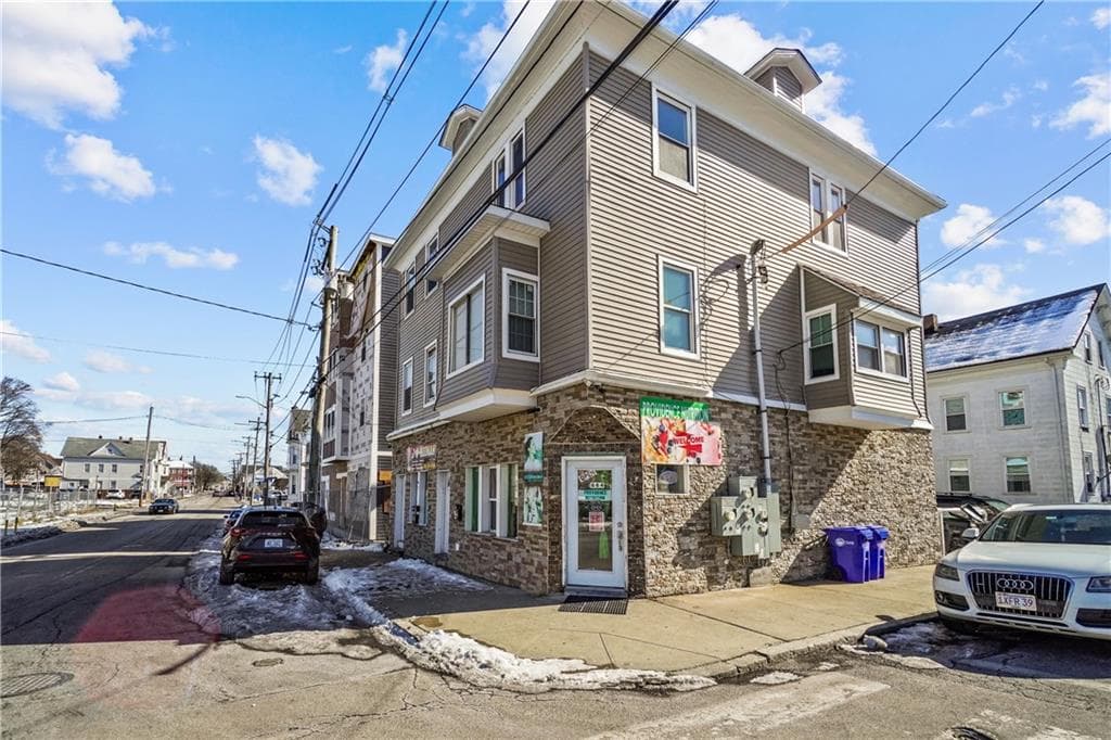 664 Plainfield