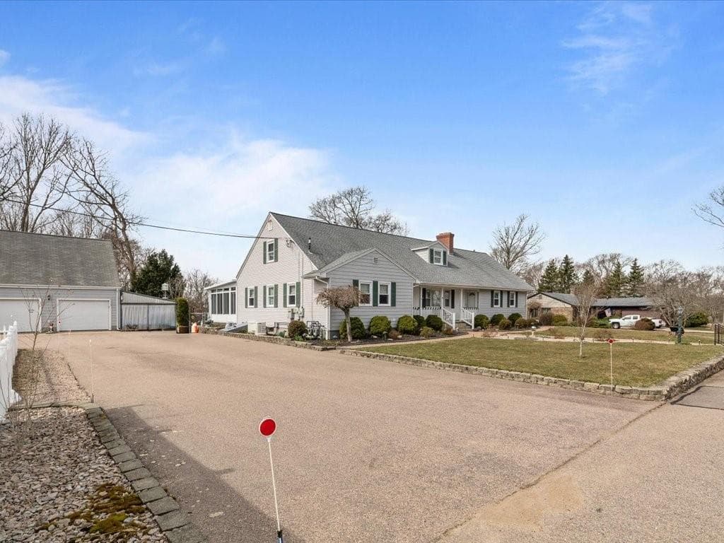 9 Laurel Hill photo 3