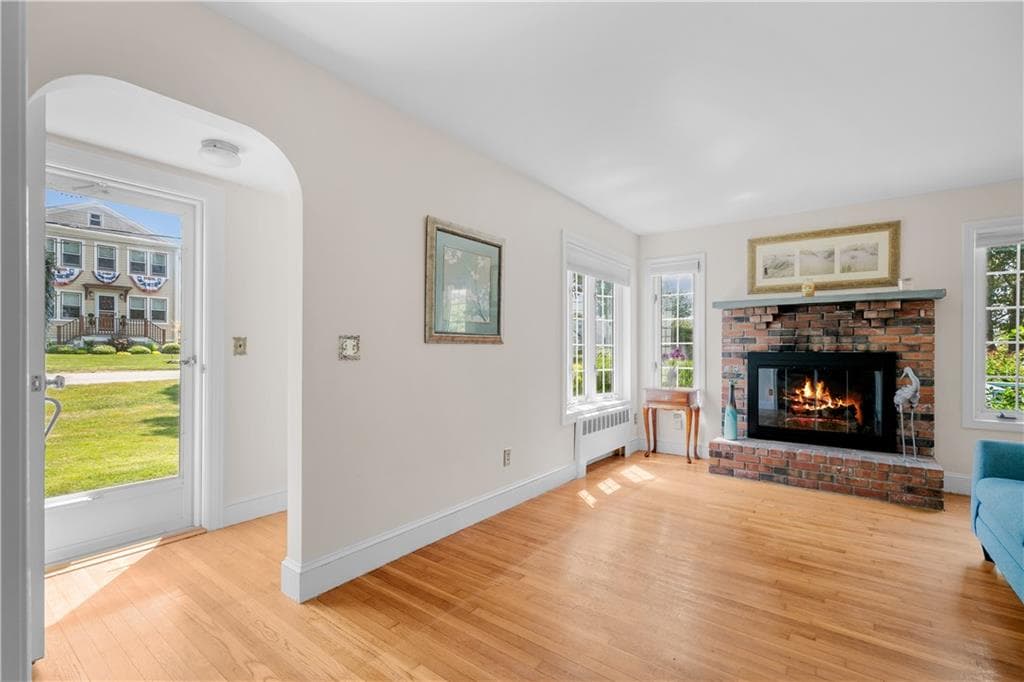 195 Wolcott photo 4