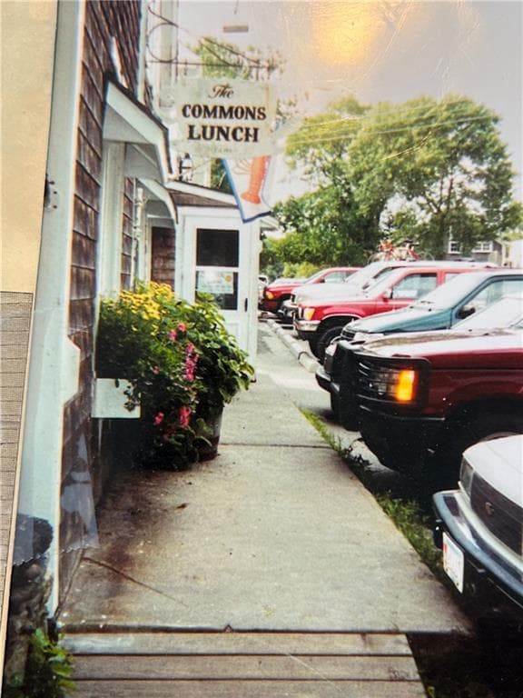 48 Commons photo 2