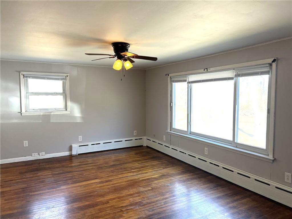90 Stoney Hill photo 3