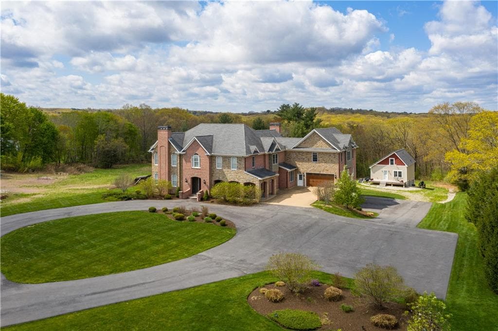 3070 Diamond Hill photo 4
