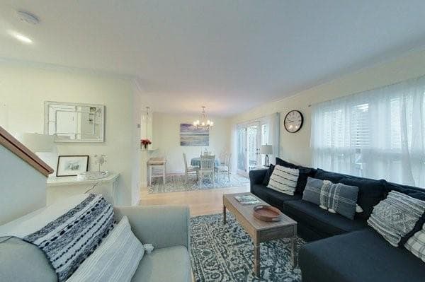 61 Clinton #C photo 4