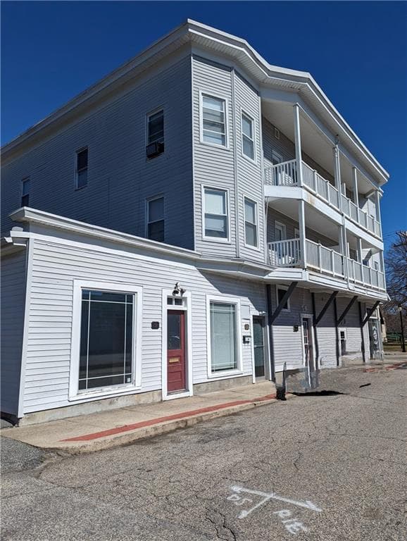 1189 Main