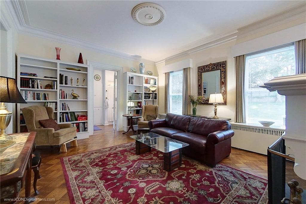 245 Eustis #B photo 4