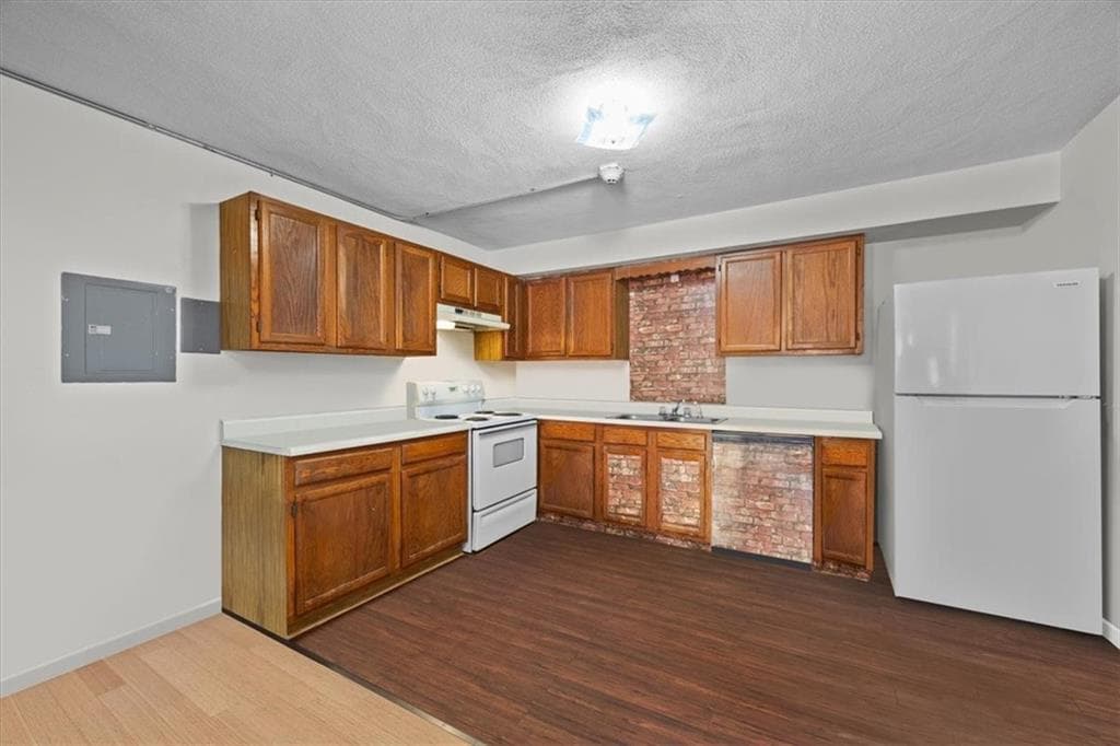 444 Woodward #48 photo 5