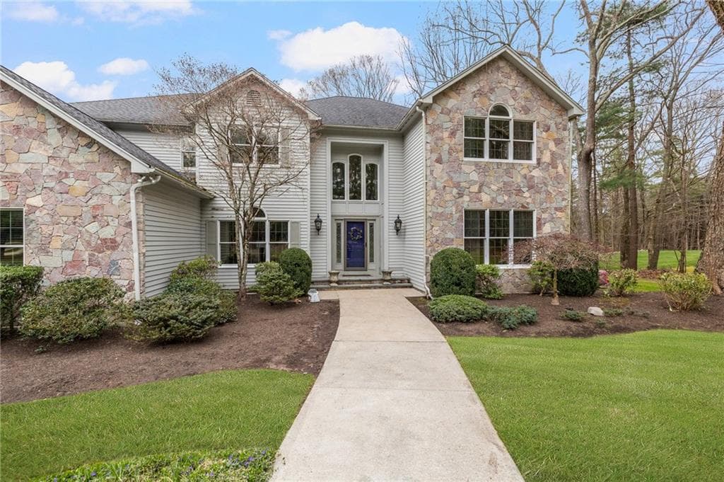 60 Westfield photo 3