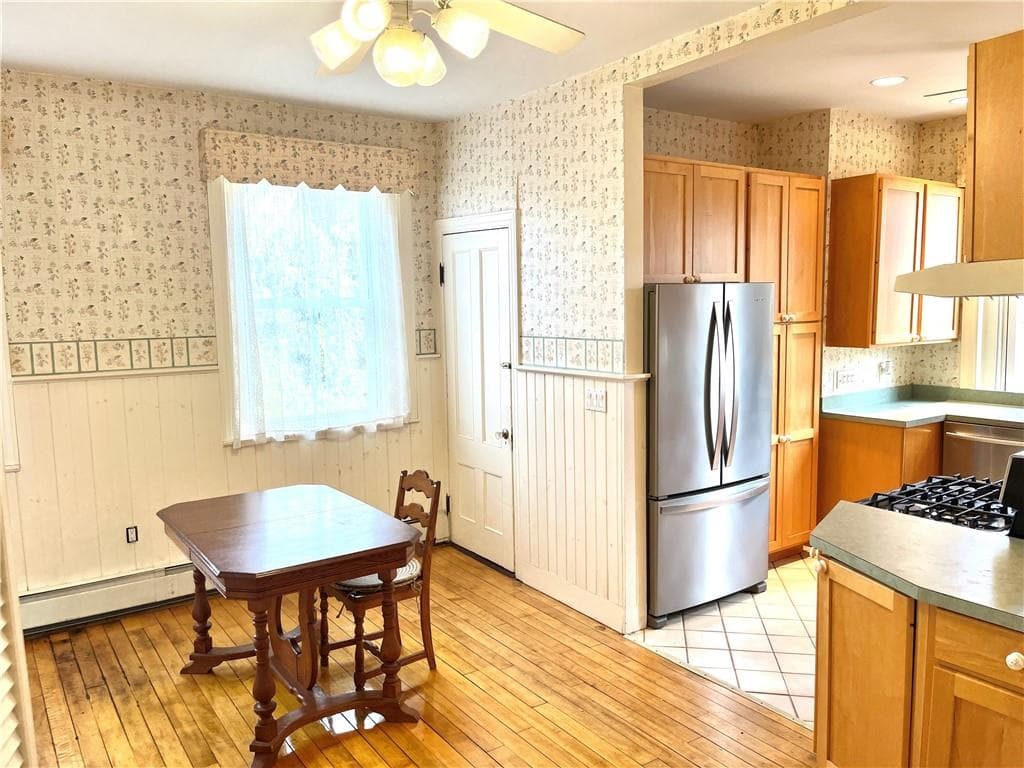 23 Blackstone photo 3