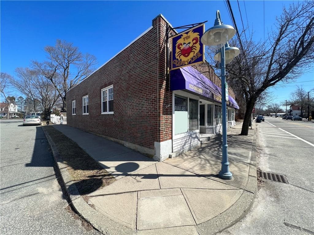 800 West Shore photo 2