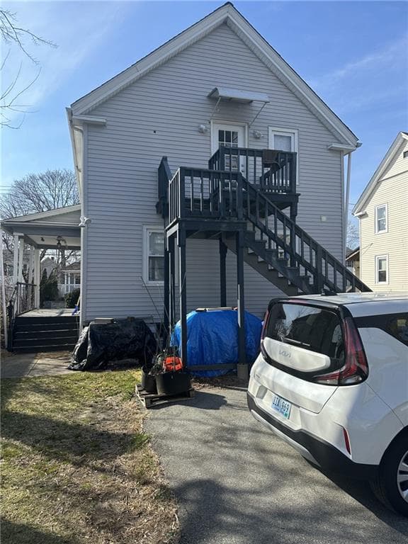 246 Greenwood photo 3