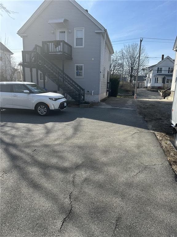 246 Greenwood photo 4