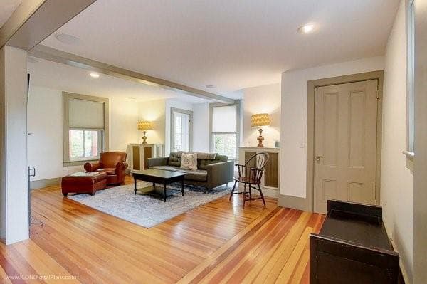 300 Broadway photo 5