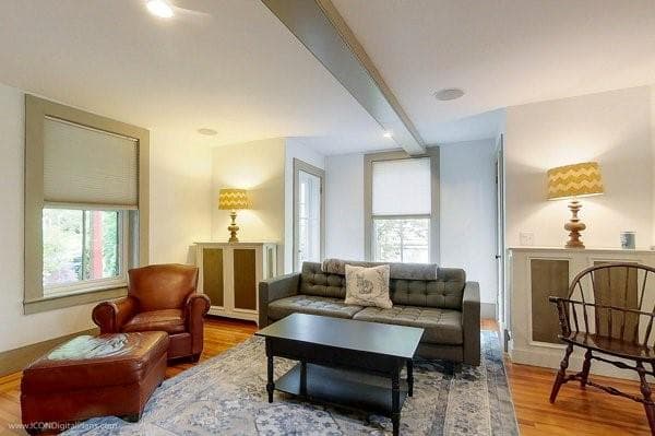 300 Broadway photo 4