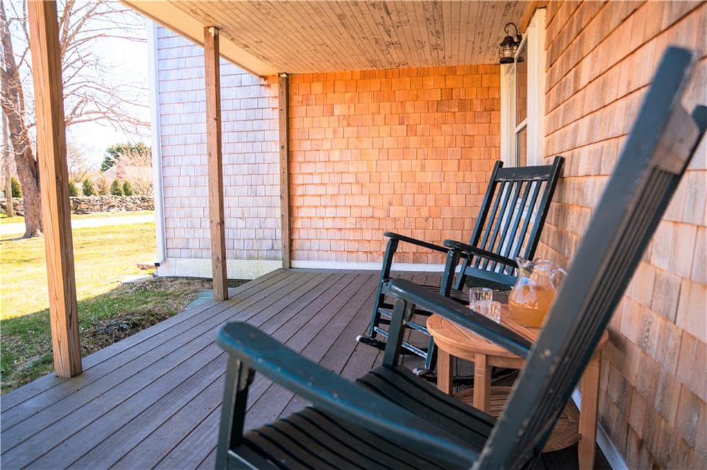127 Willow photo 3