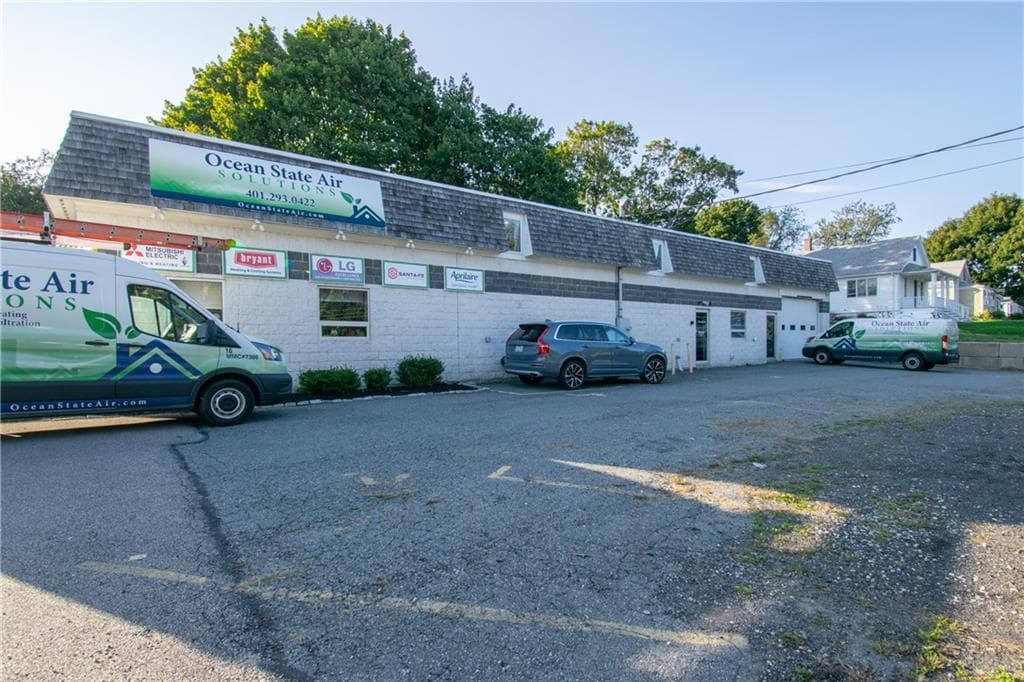 1844 East Main photo 2