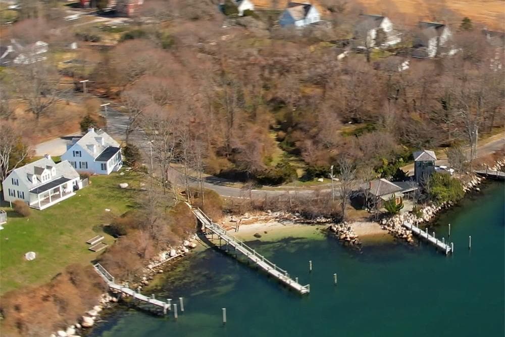 1310 Winthrop photo 2