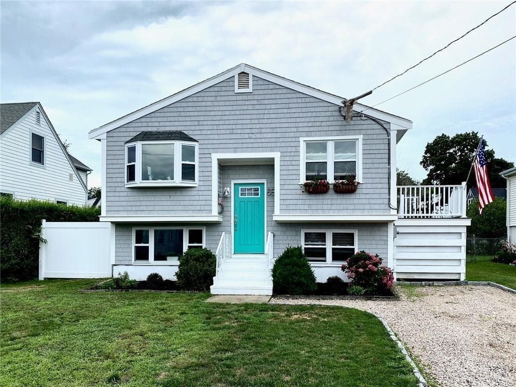 85 Eustis