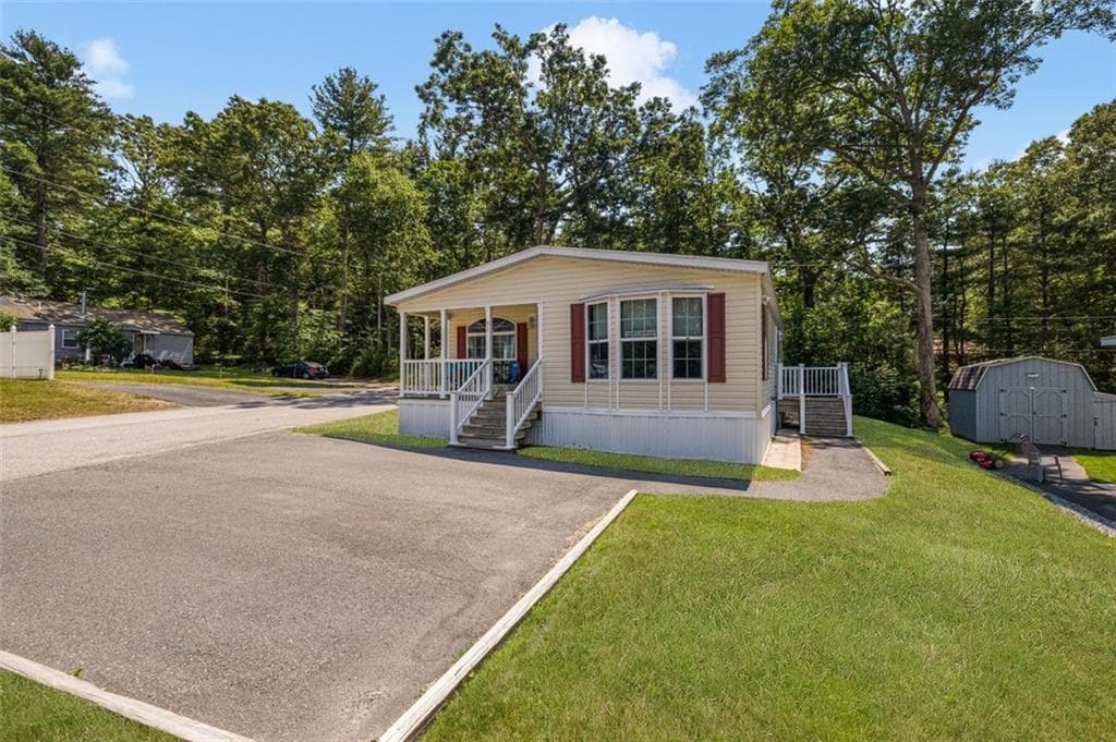 81 Diamond Hill photo 4