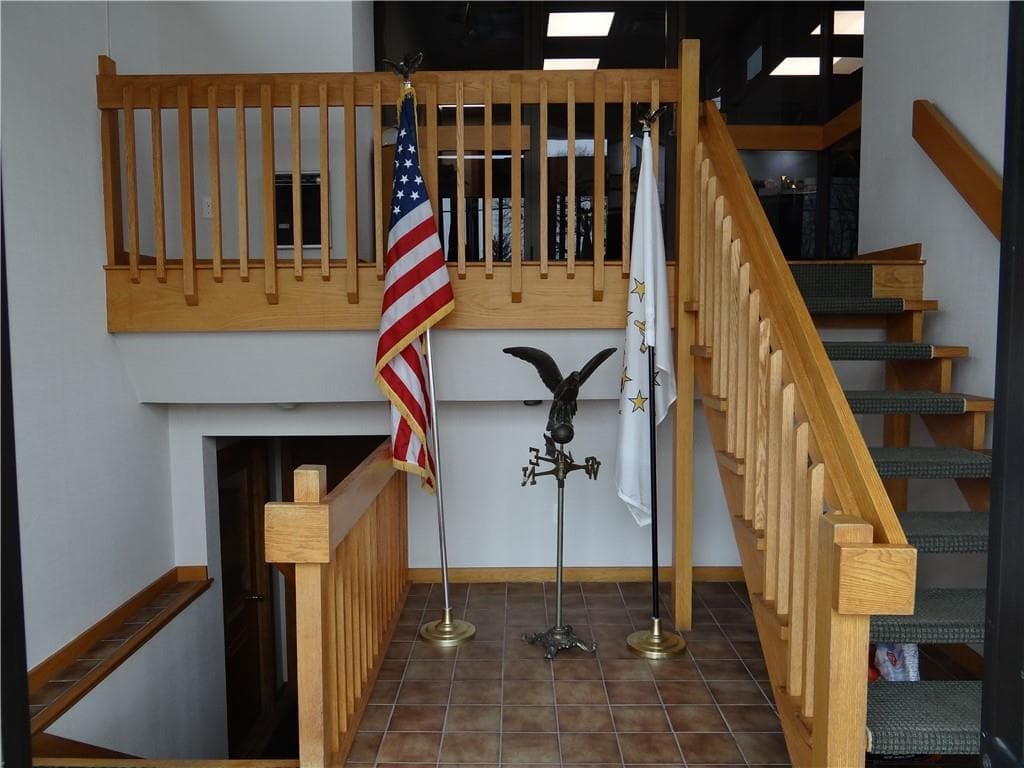 627 Warwick photo 3