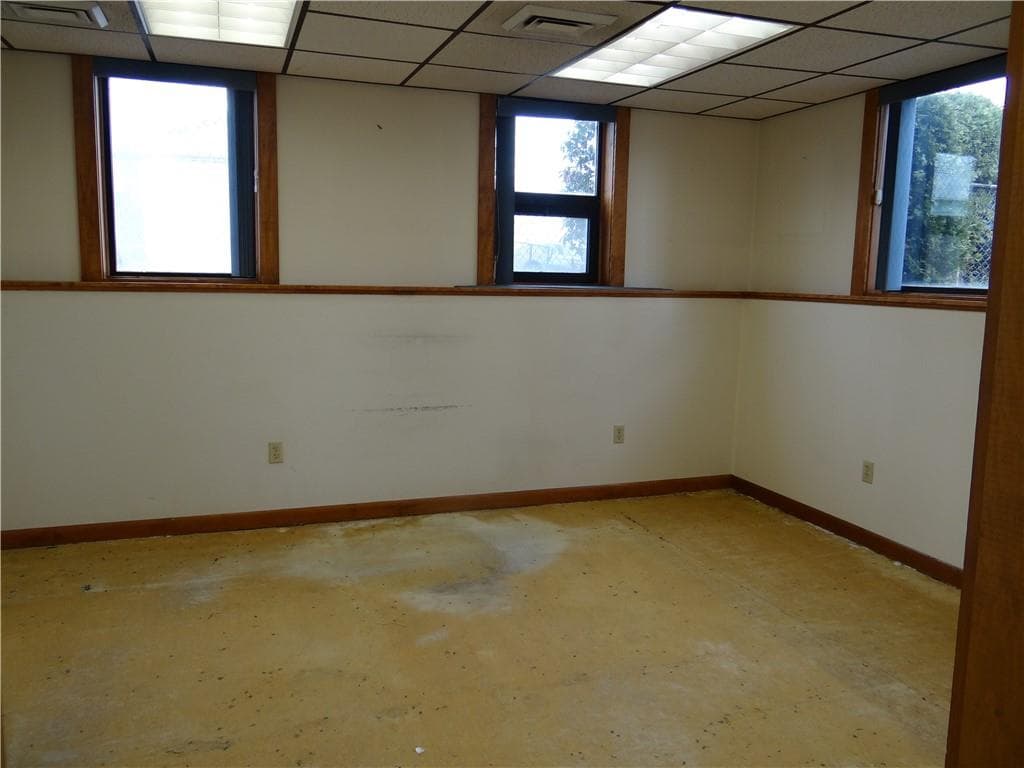 627 Warwick photo 4