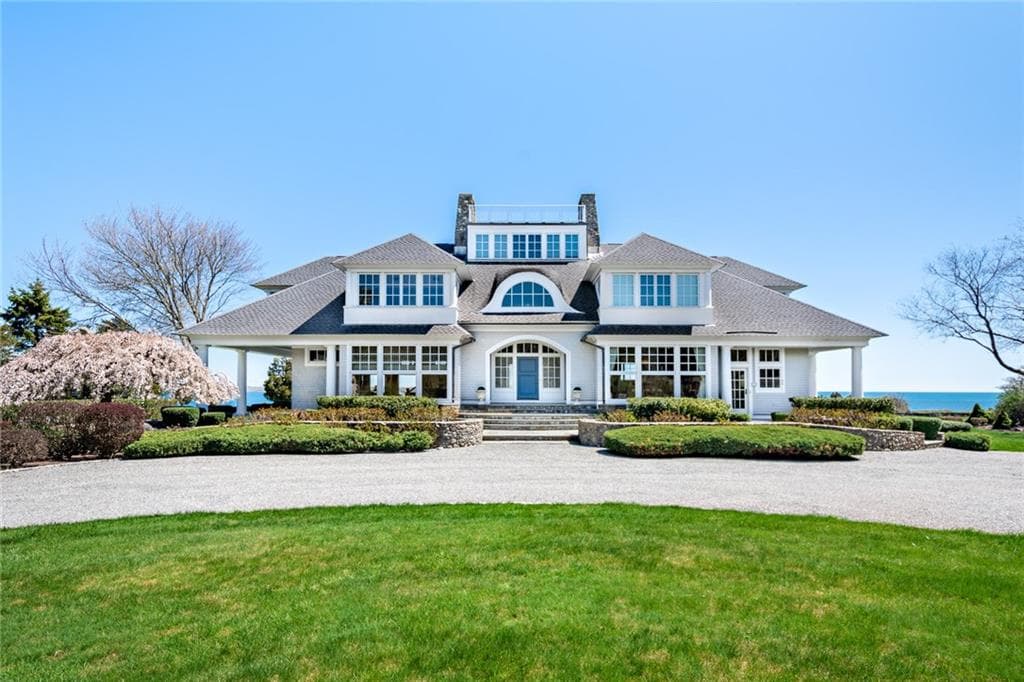 597 Beavertail photo 2