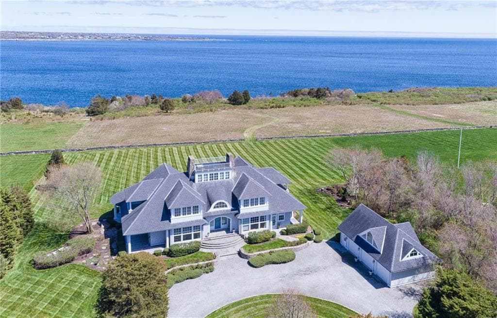 597 Beavertail