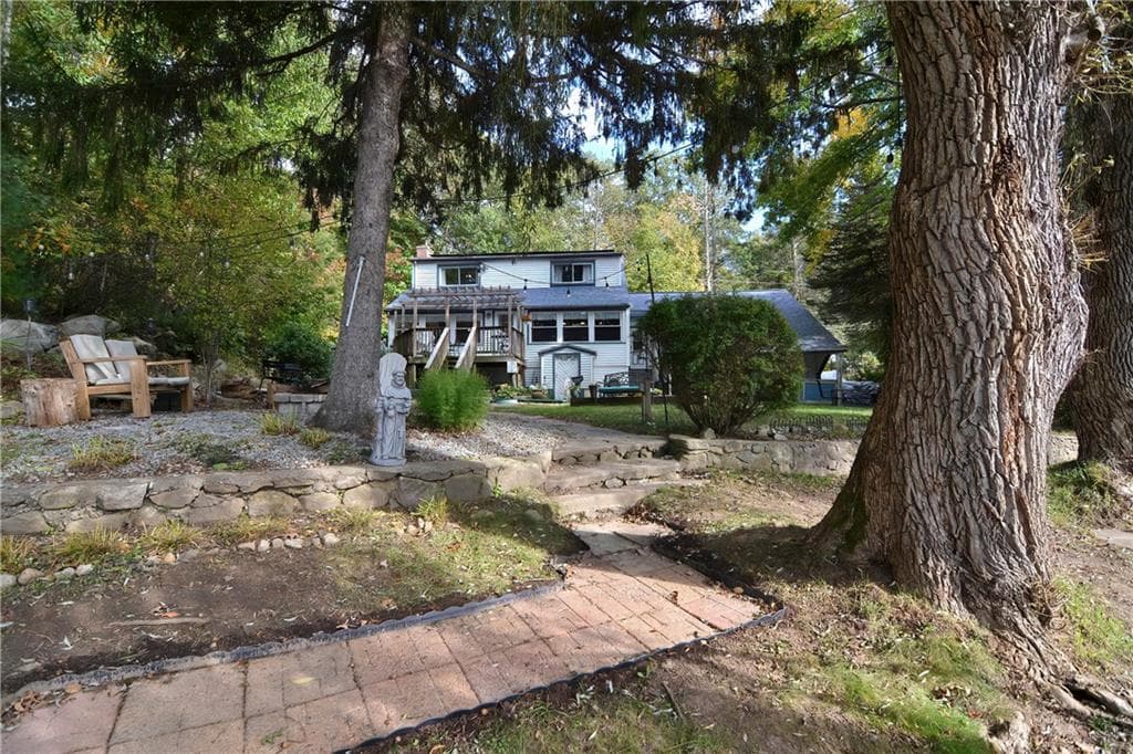 28 Cedar photo 4