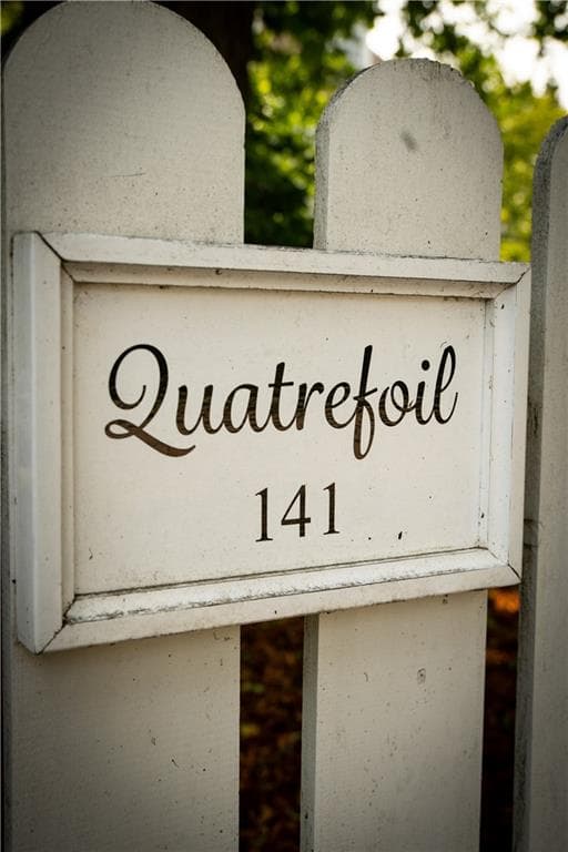 141 Narragansett photo 5