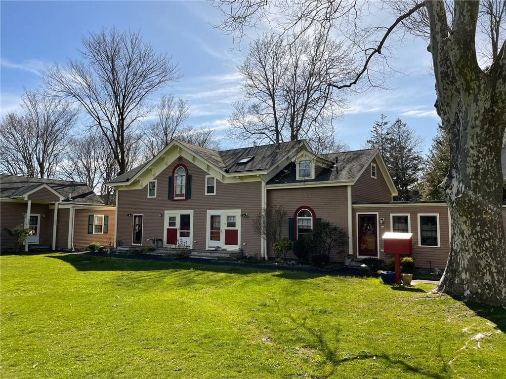 97 Narragansett #C2 photo 2