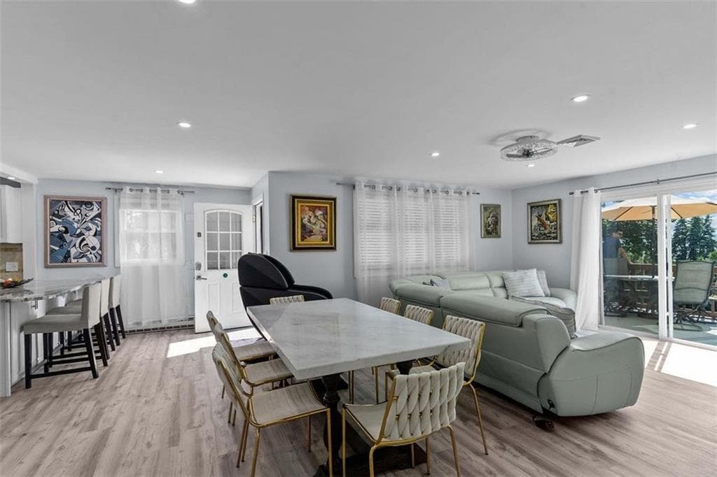 72 Warren #B photo 5
