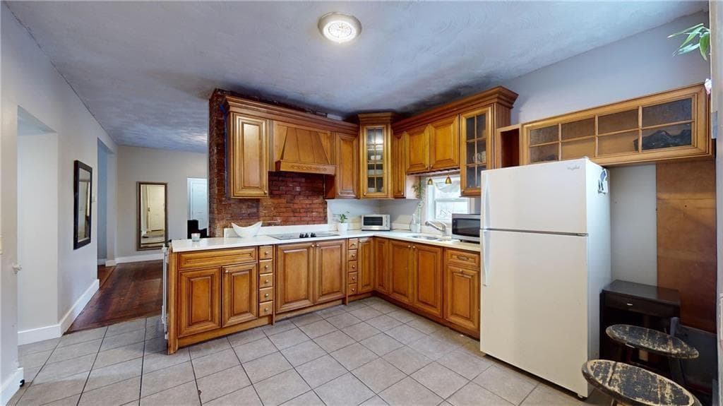 102 Wesleyan photo 5