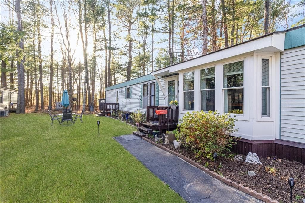 28 Leisure Way photo 3