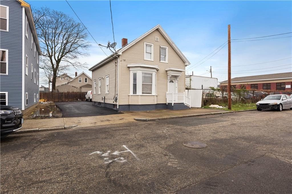 41 Calhoun photo 2