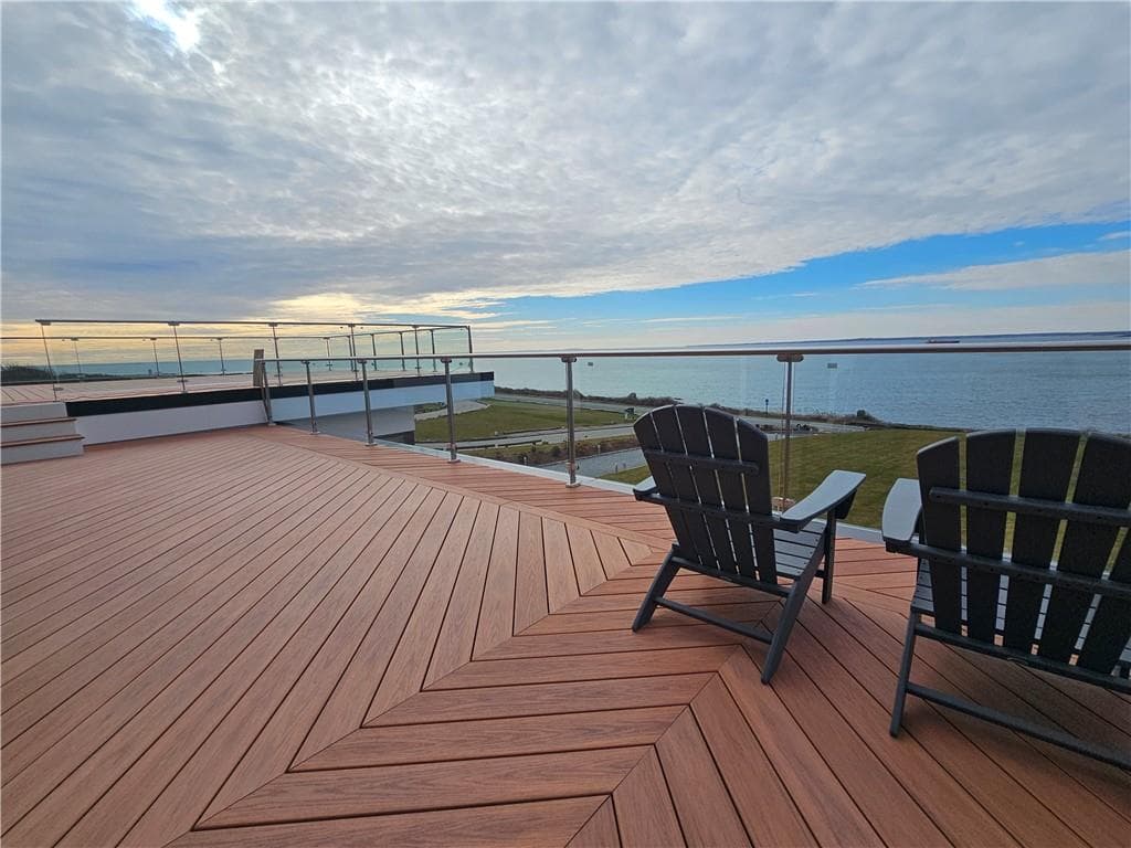 511 Ocean photo 3