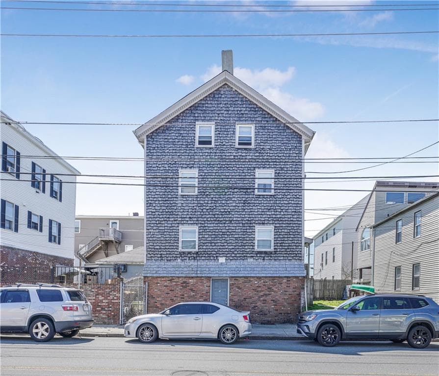 1081 Bedford #1