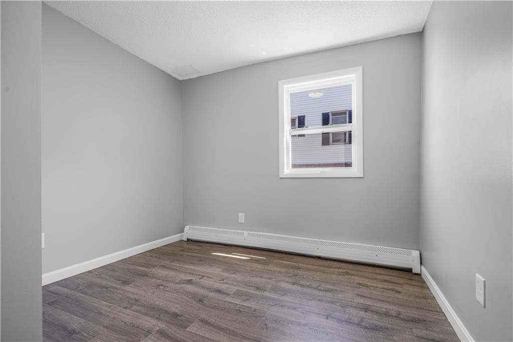 1081 Bedford #1 photo 4