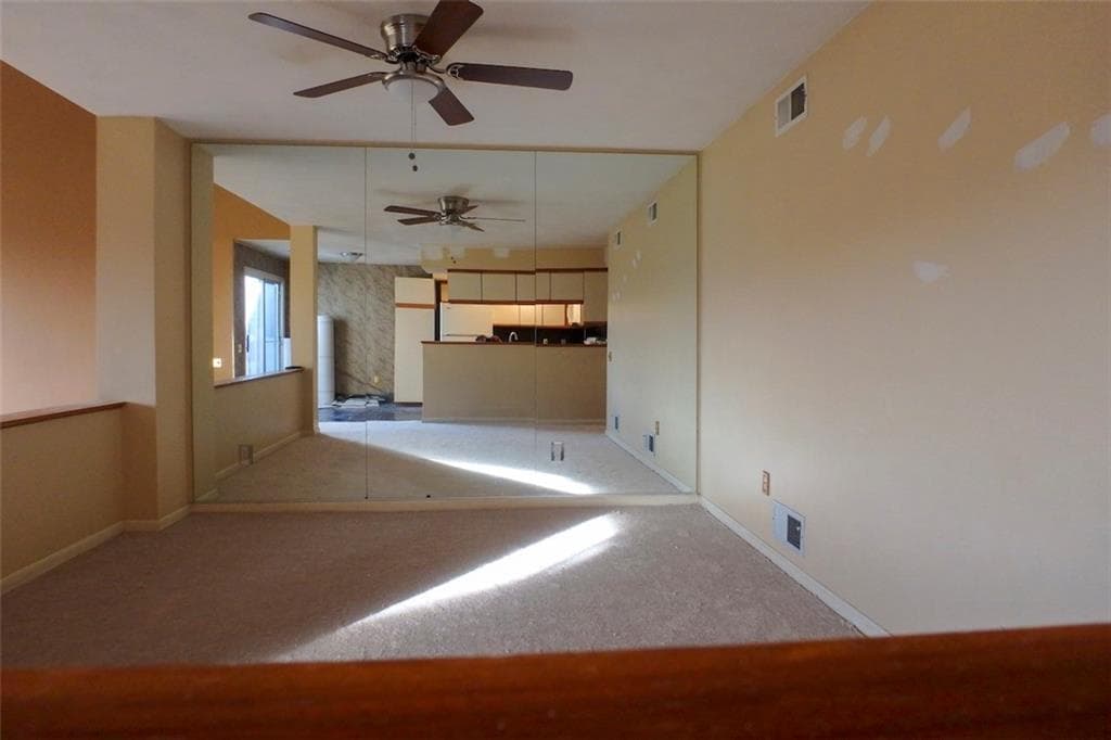 76 Valley Green #C photo 3
