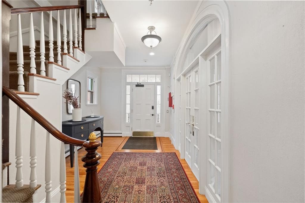 214 Broadway photo 3