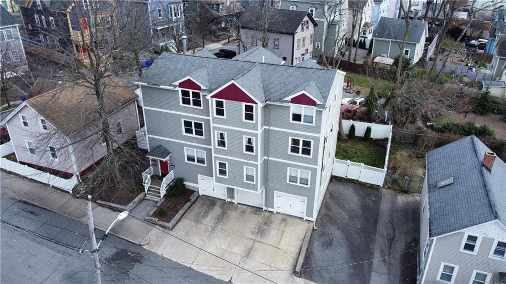 101 Grand View #3