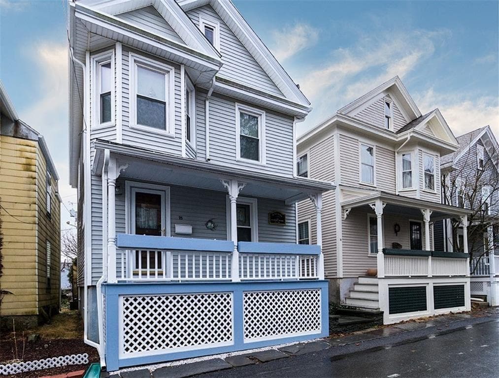 18 Calvert photo 2