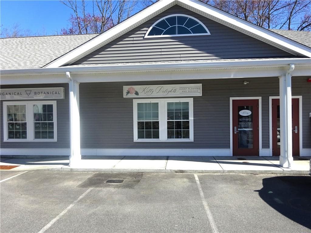294 Cowesett photo 3