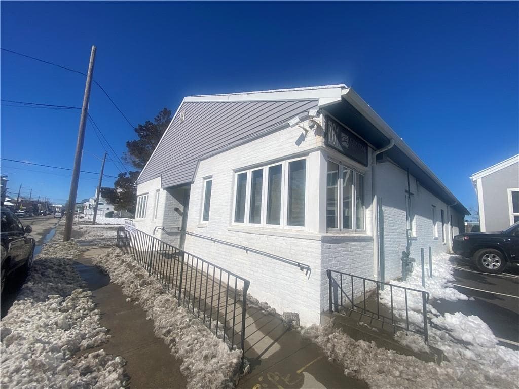 761 Park photo 2